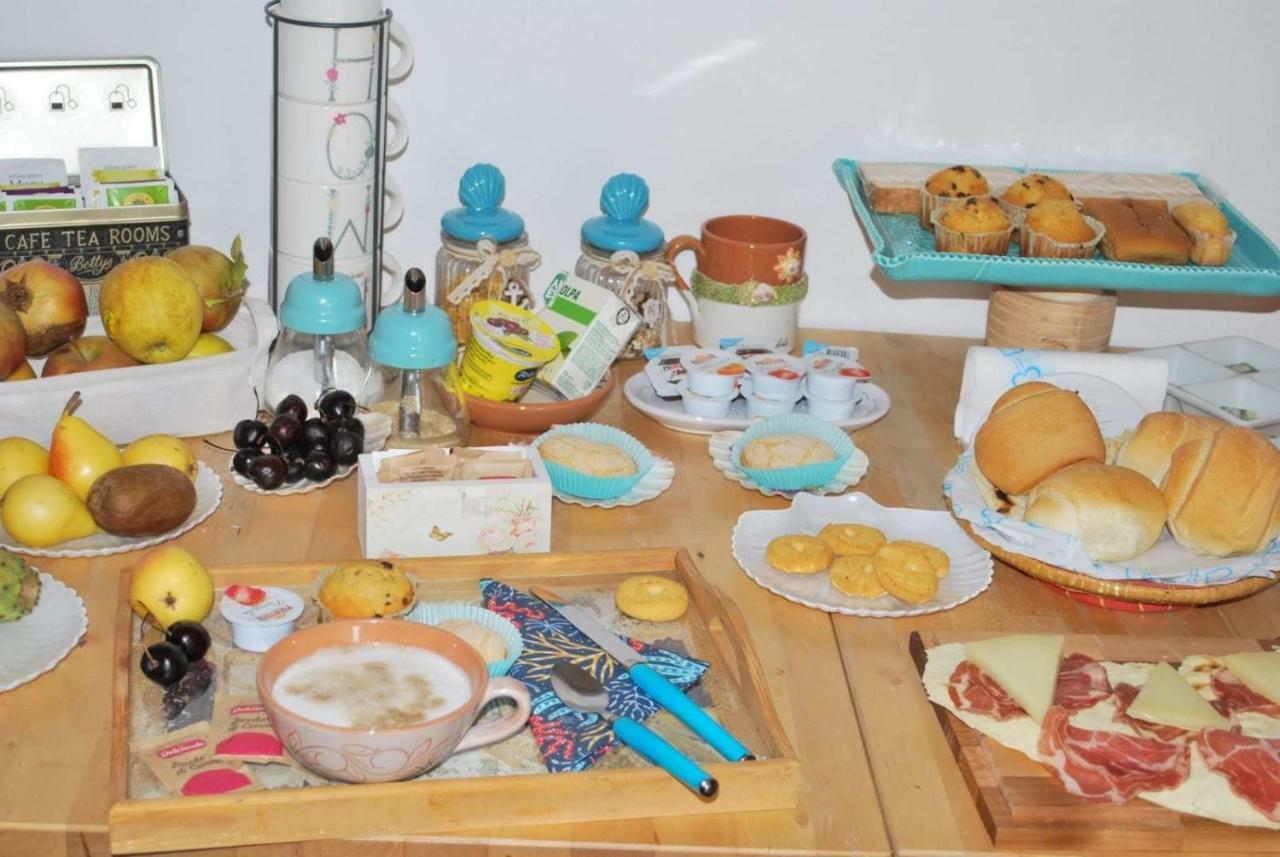 Bed and Breakfast A.C. Le Pavoncelle Assemini Exterior foto